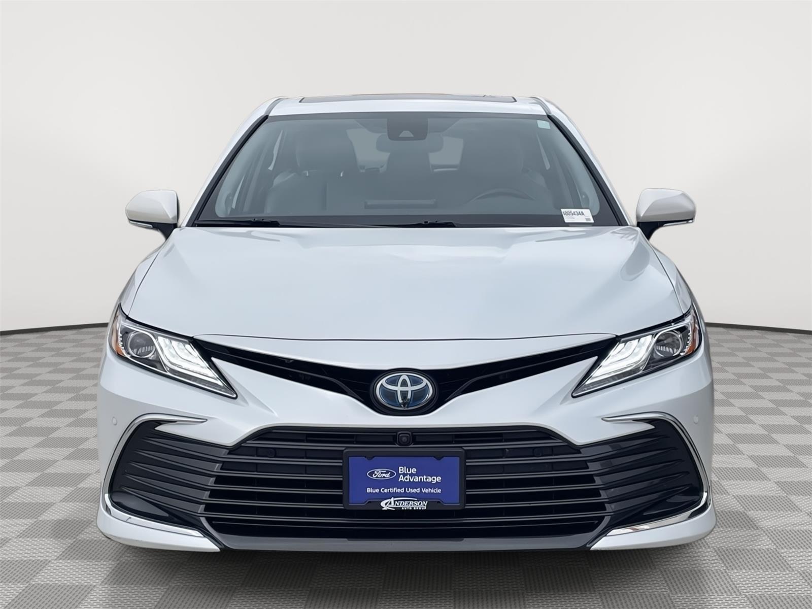 Vehicle photo 4