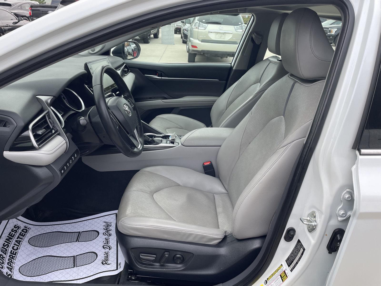 Vehicle photo 17