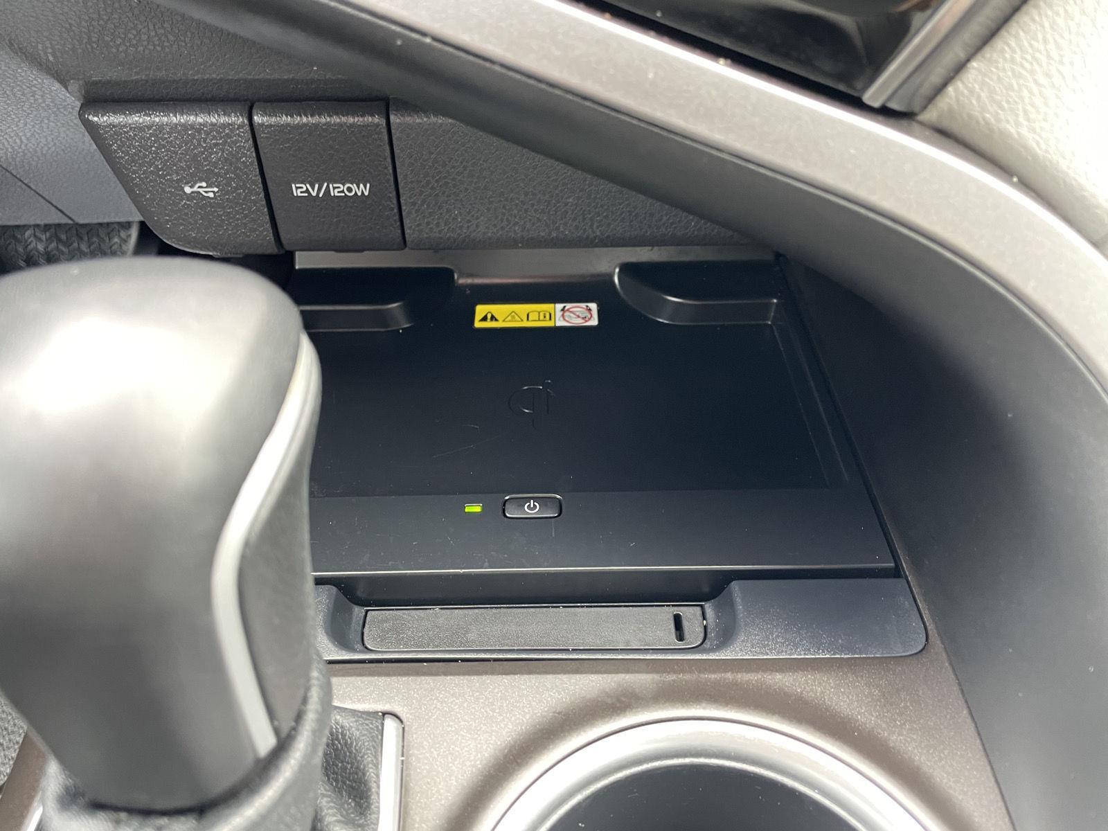 Vehicle photo 29
