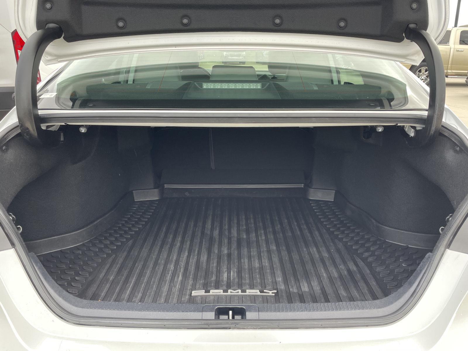 Vehicle photo 37