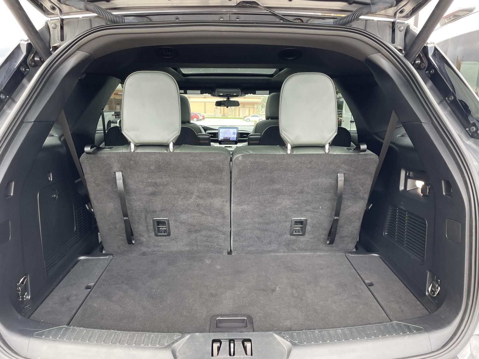 Vehicle photo 38