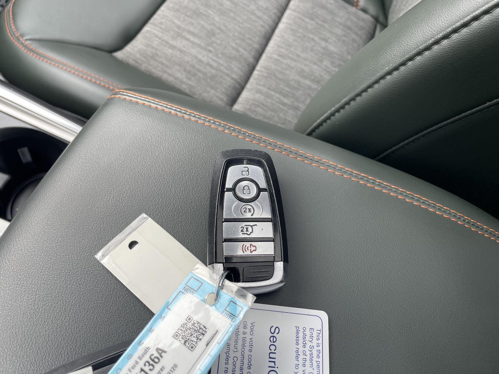 Vehicle photo 41