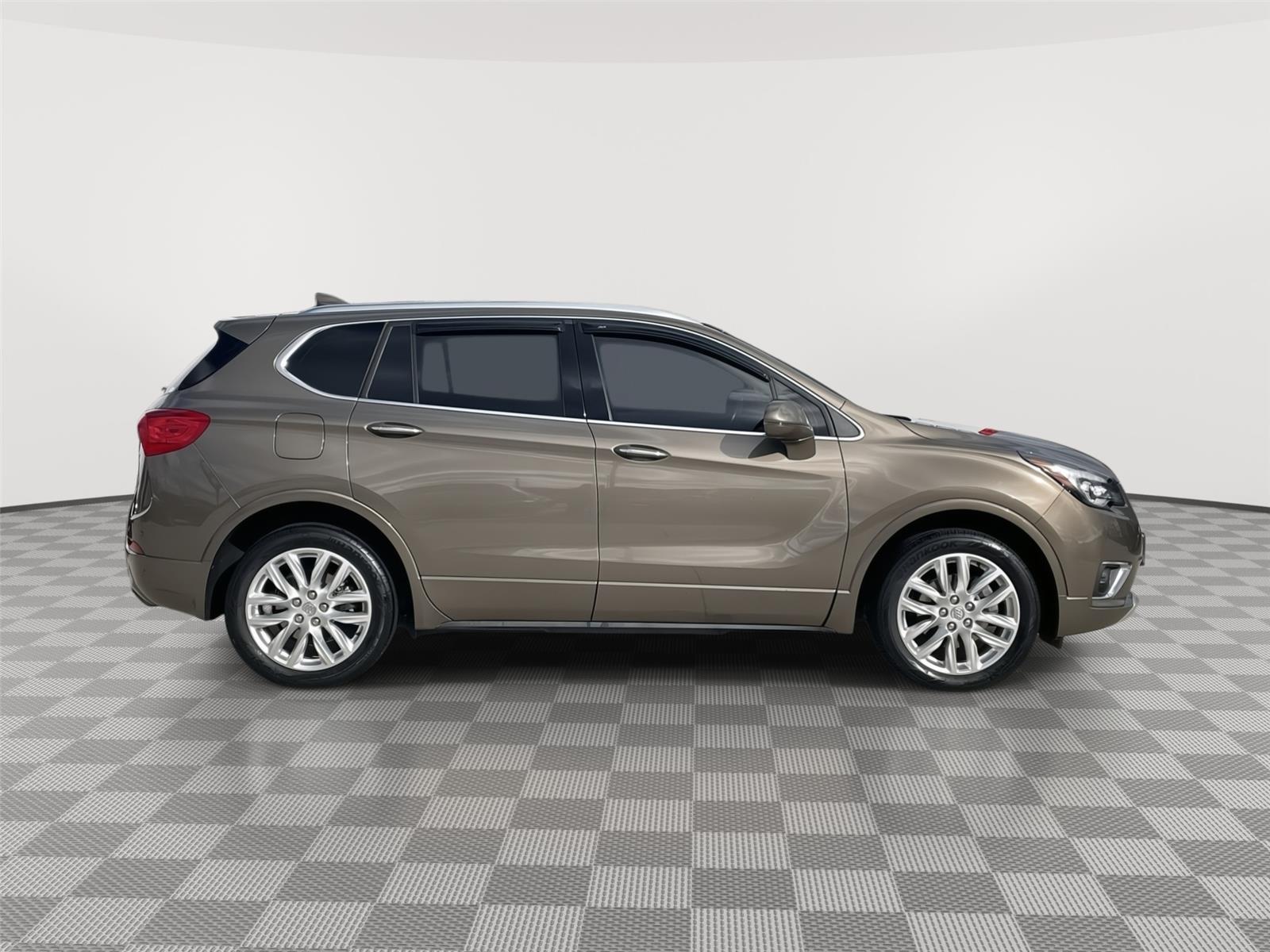 Vehicle photo 6