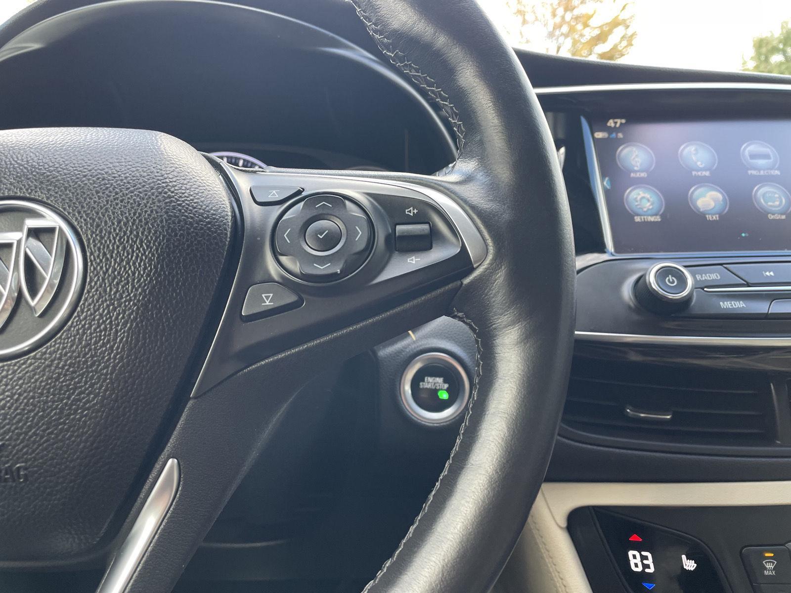 Vehicle photo 14