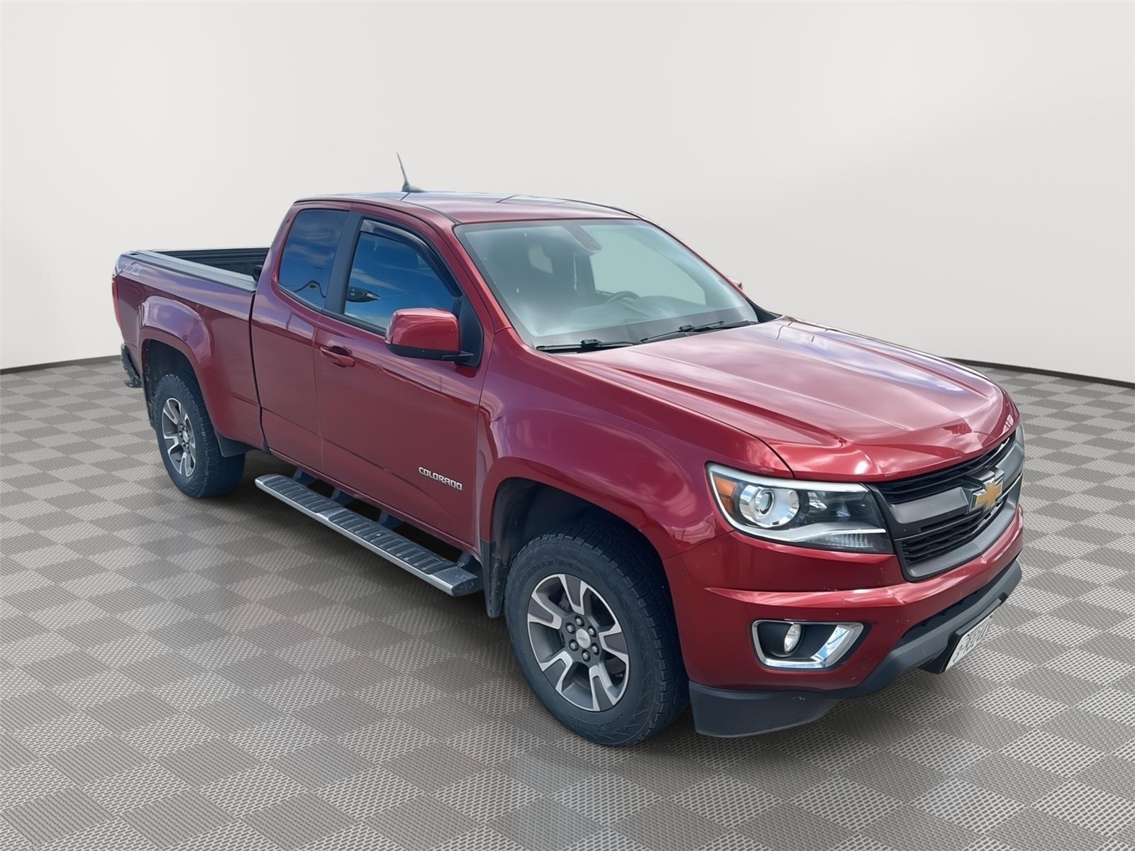 Vehicle photo 3