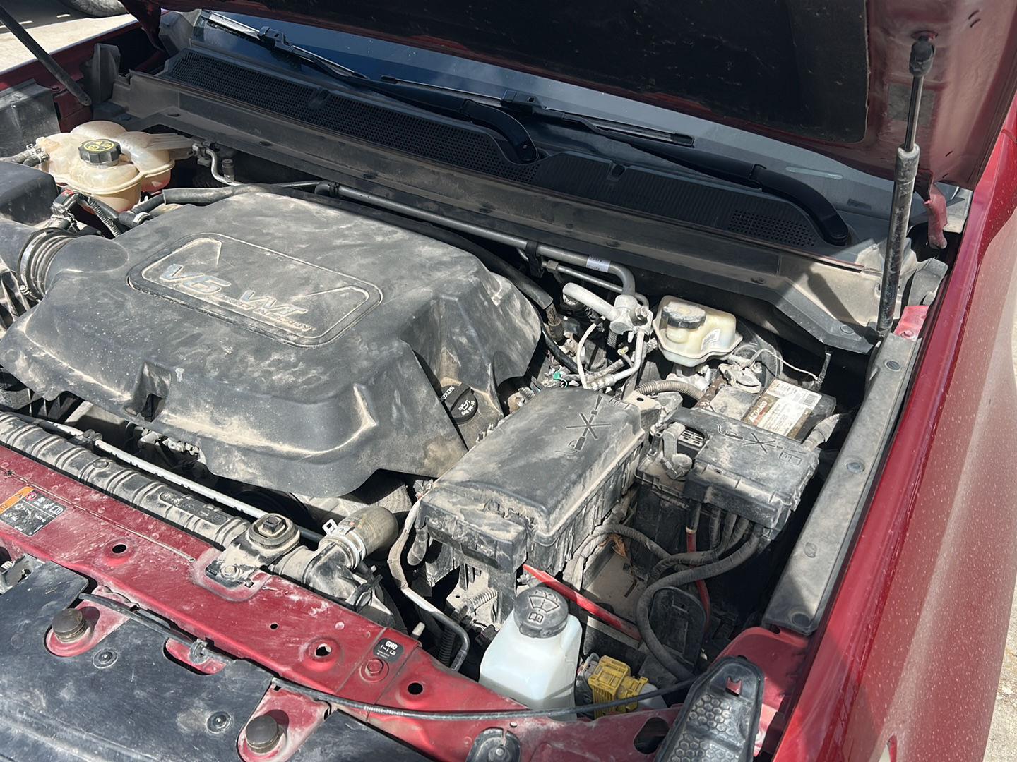 Vehicle photo 12