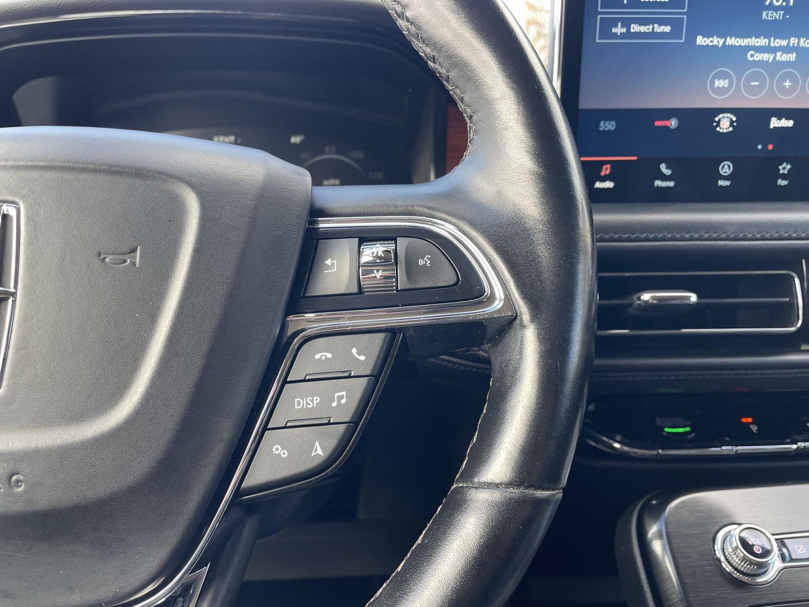 Vehicle photo 14