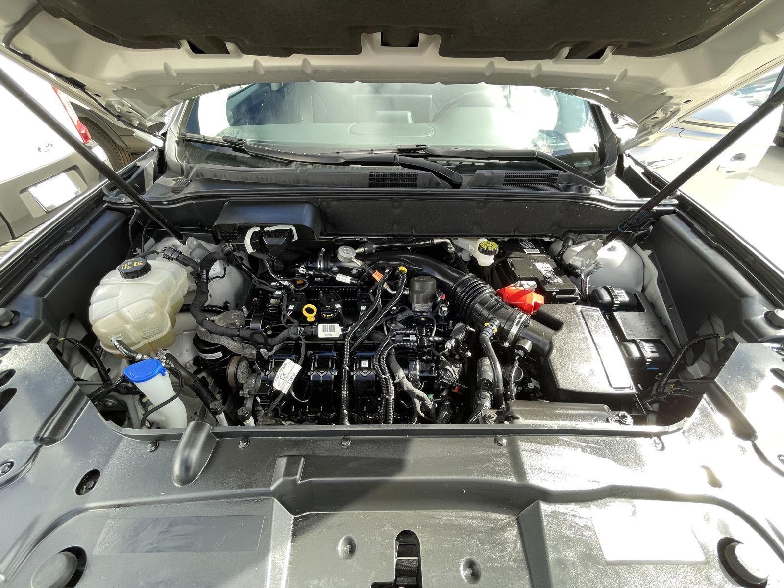 Vehicle photo 37