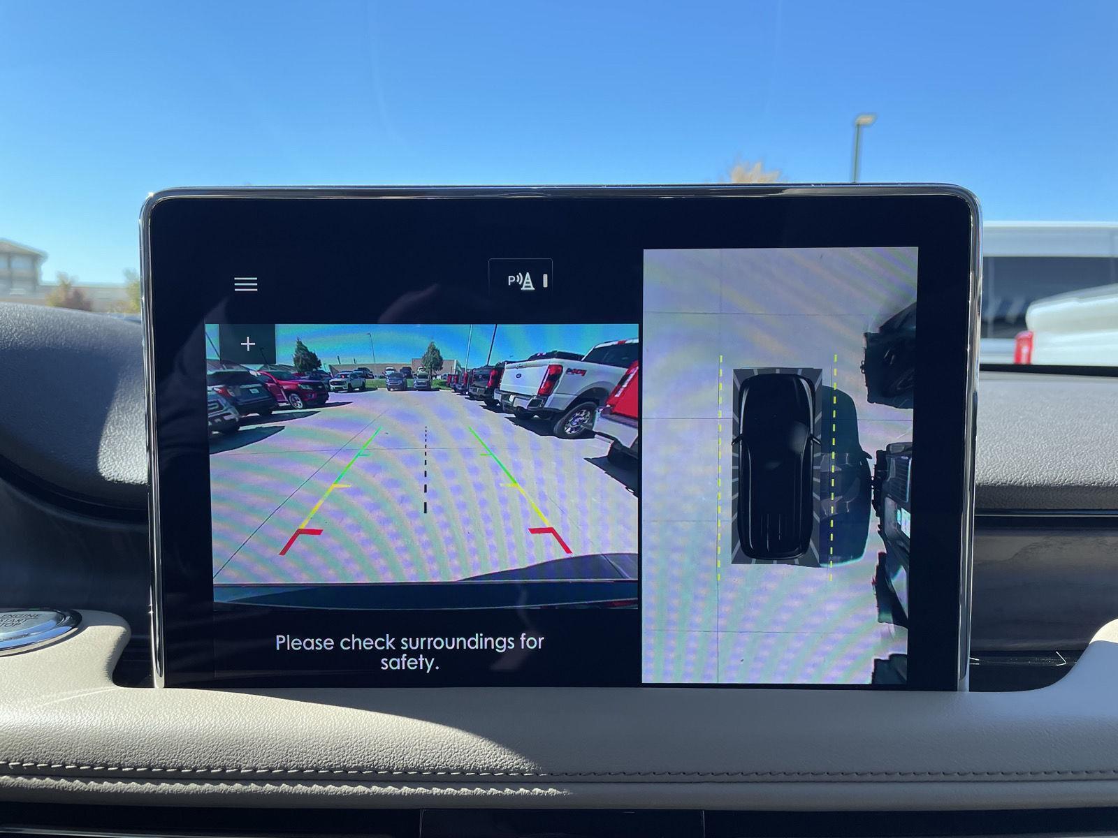 Vehicle photo 26