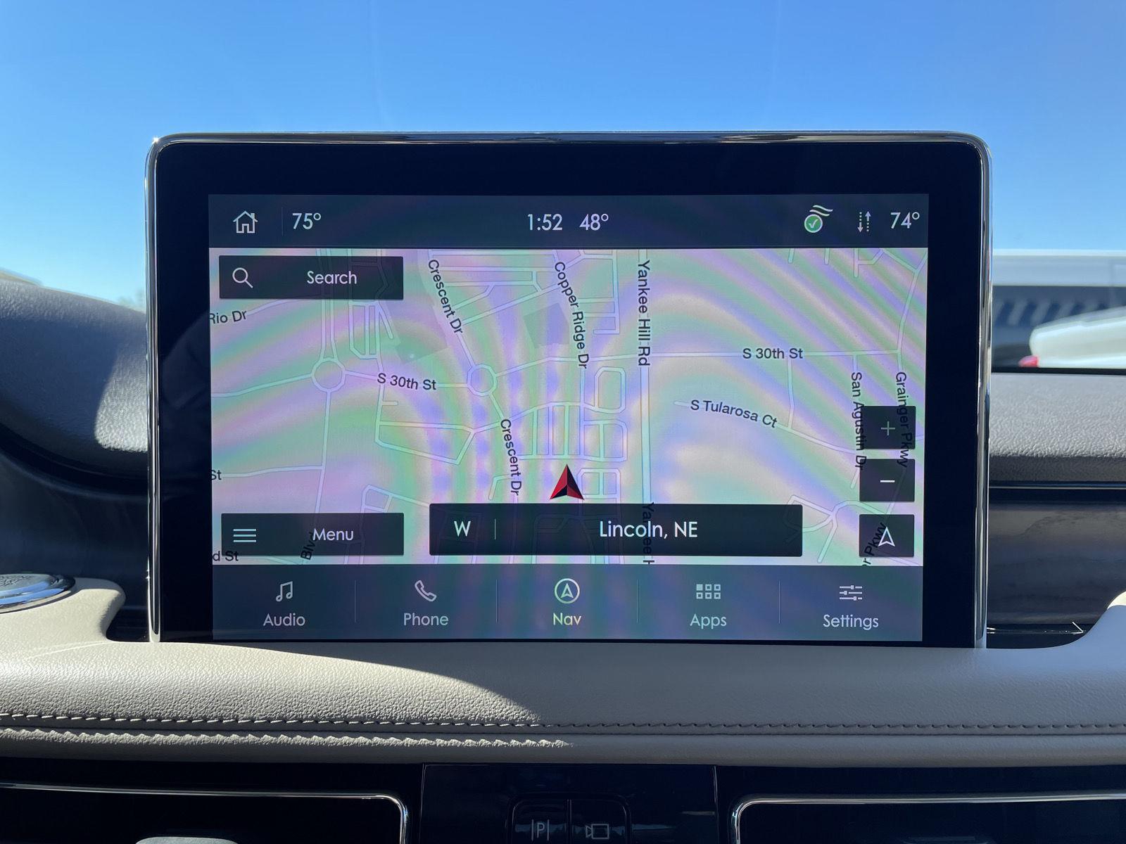 Vehicle photo 28