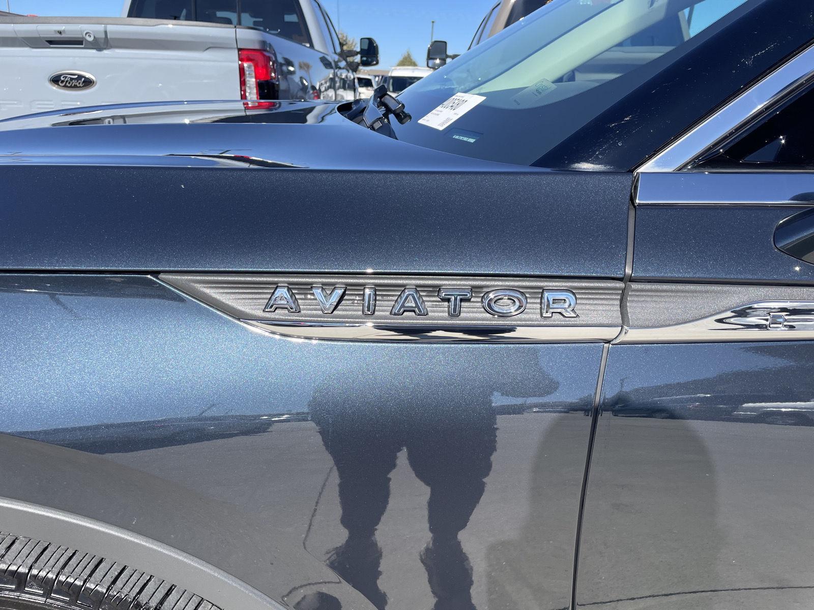 Vehicle photo 44