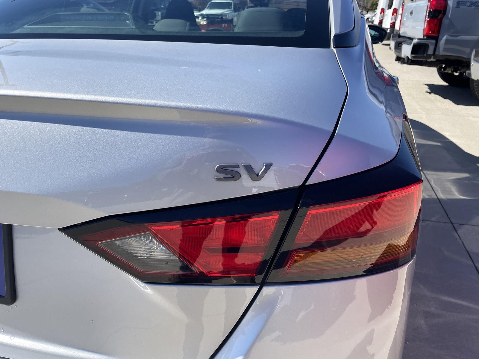 Vehicle photo 36