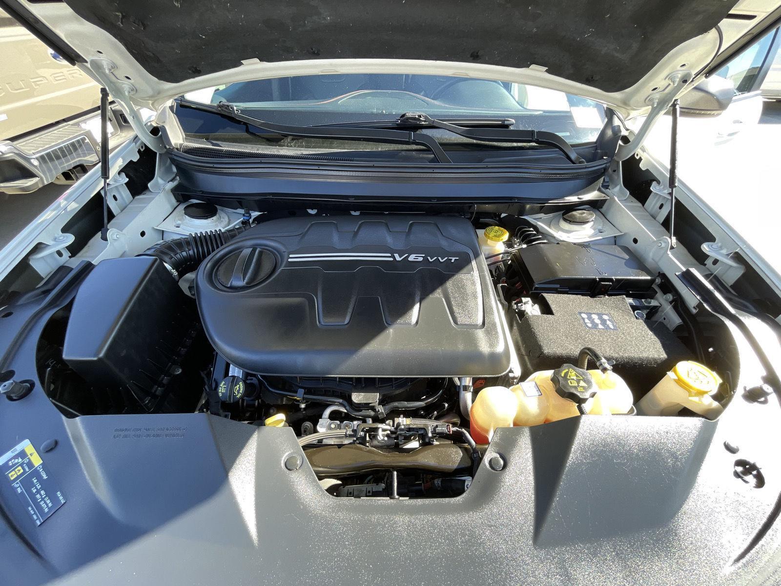 Vehicle photo 35