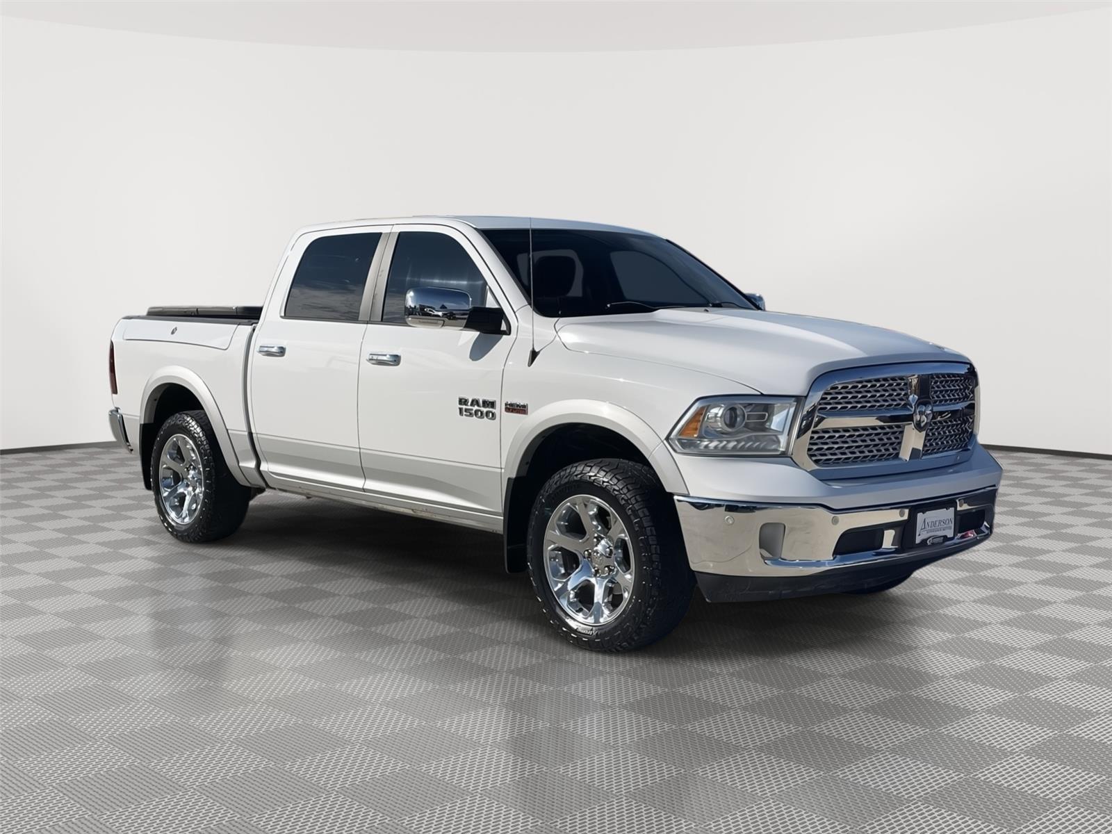 Vehicle photo 5