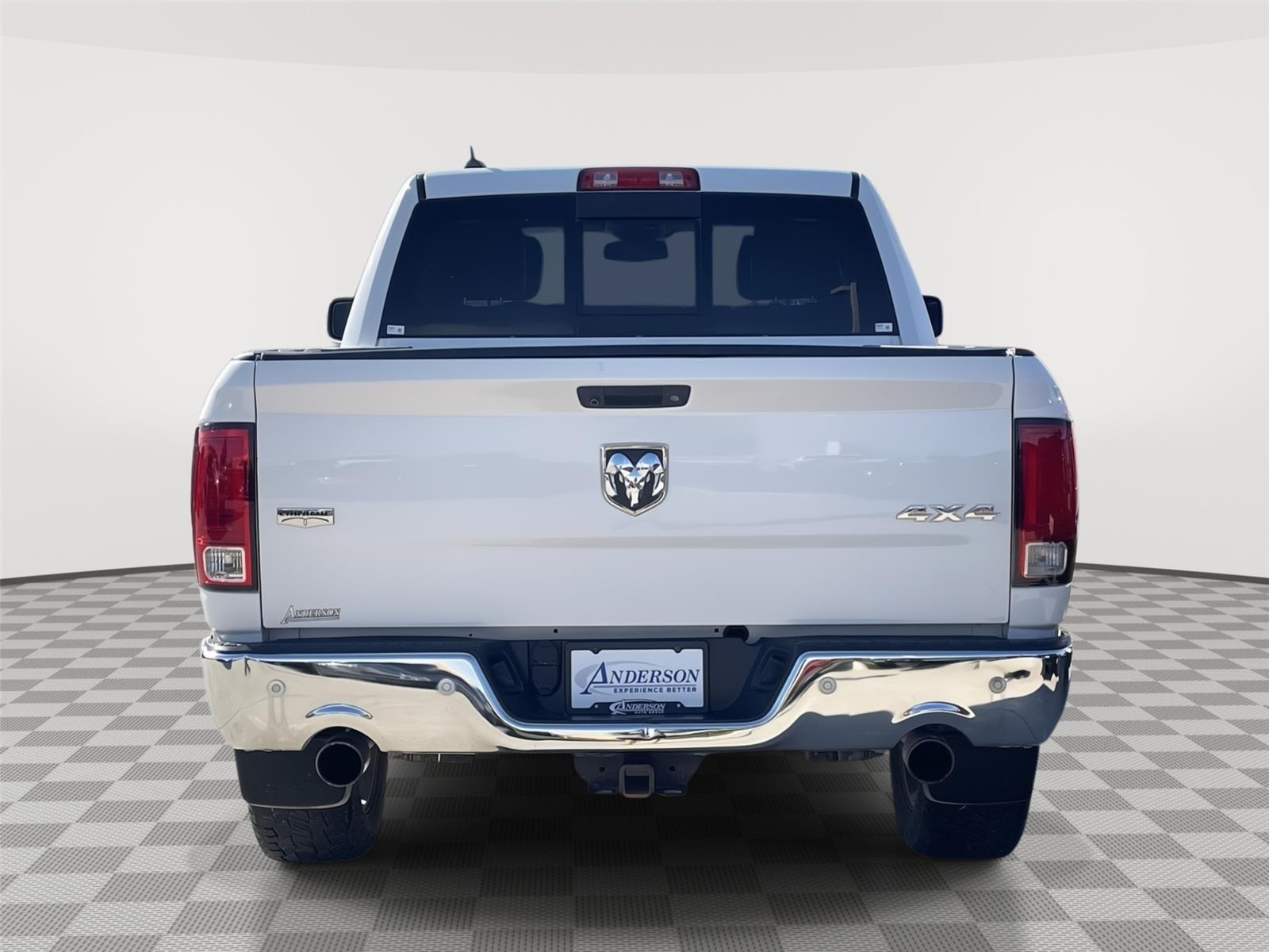 Vehicle photo 8