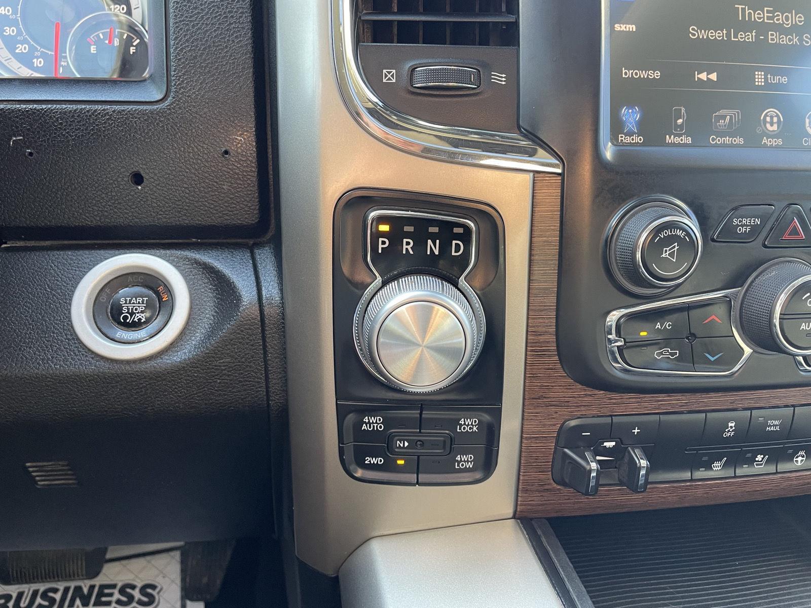 Vehicle photo 29