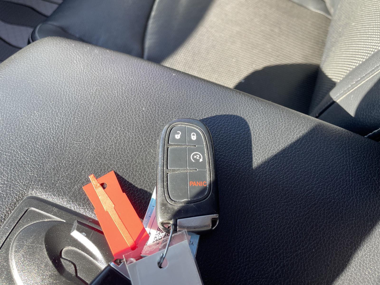 Vehicle photo 38