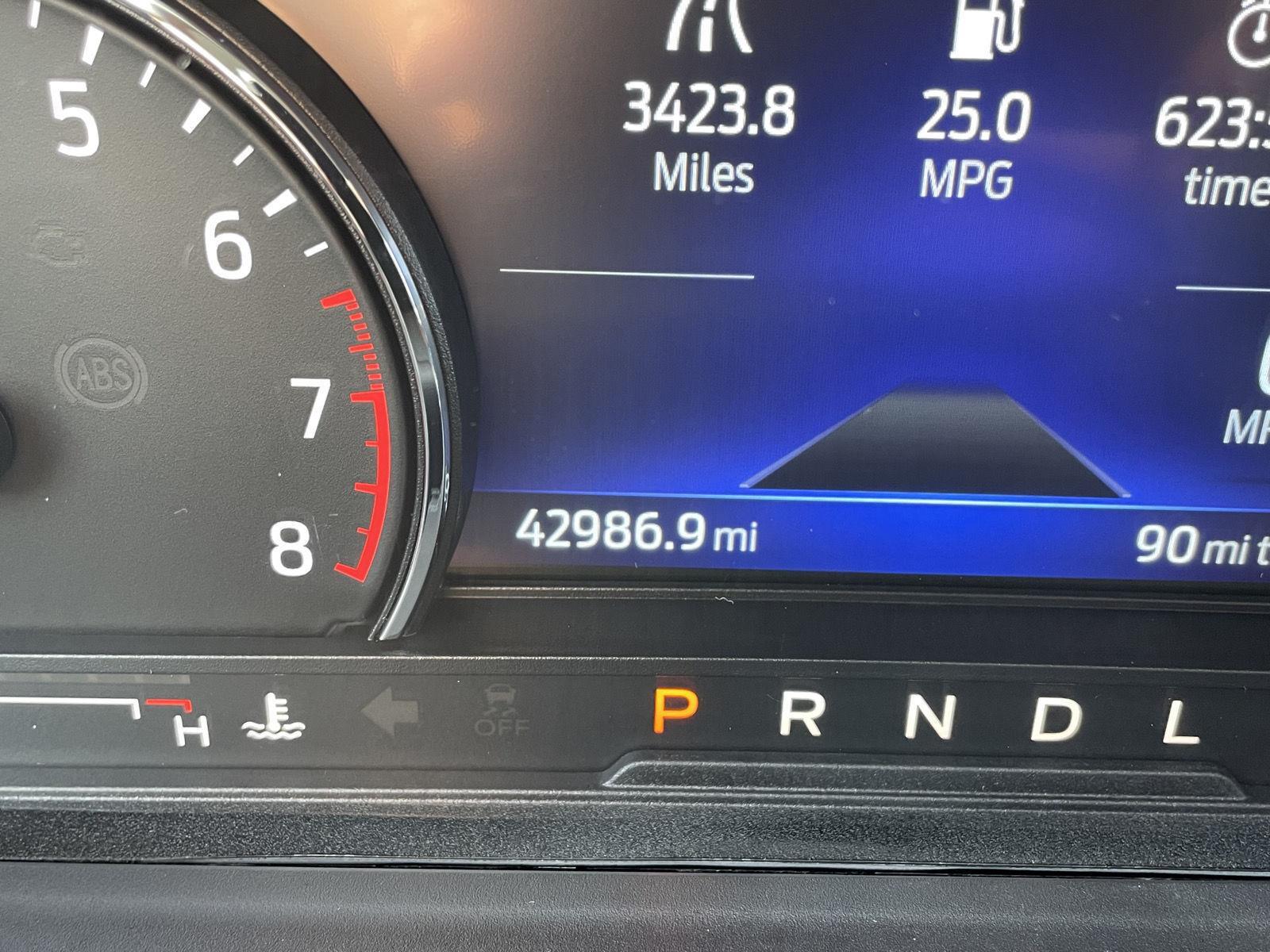 Vehicle photo 3