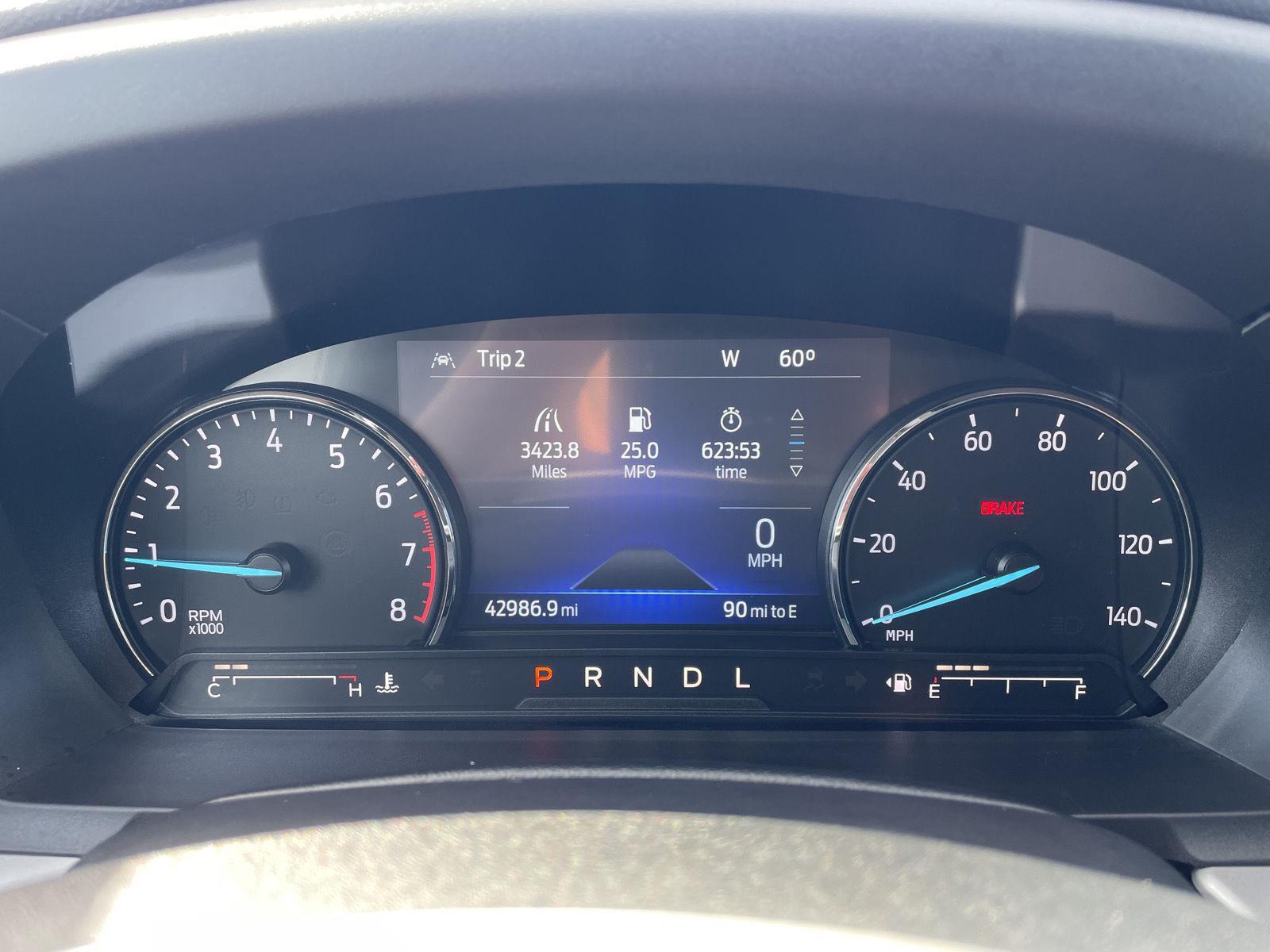 Vehicle photo 15