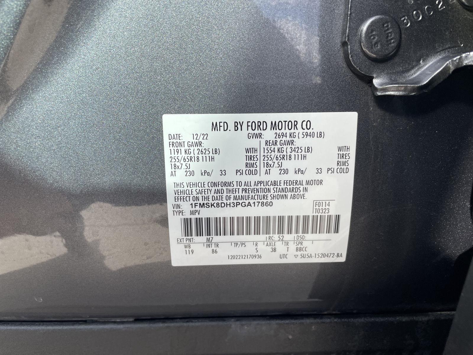 Vehicle photo 32
