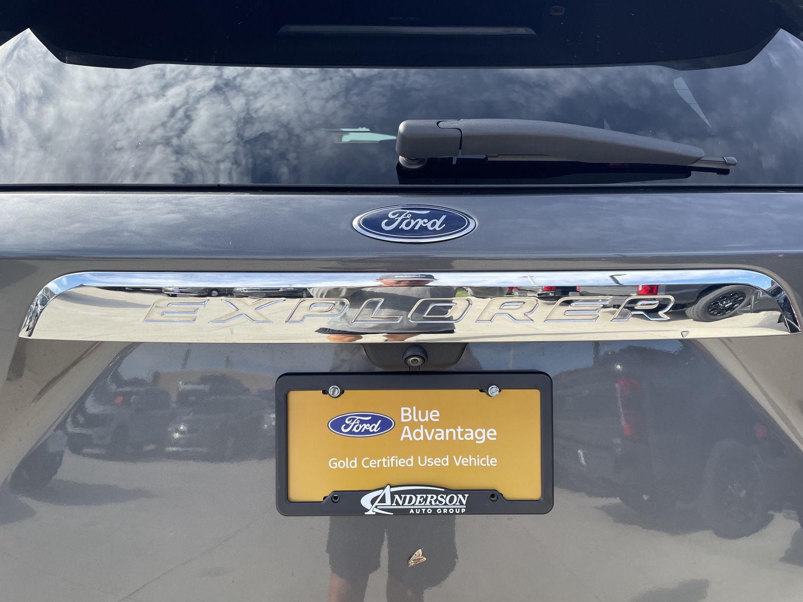 Vehicle photo 37