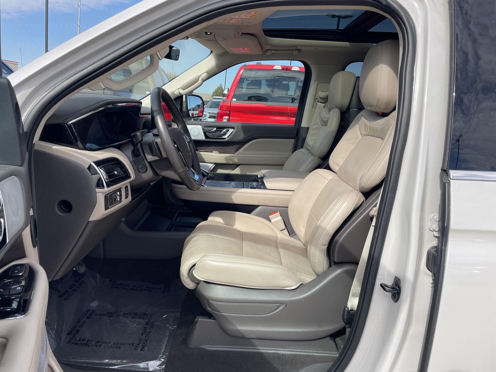 Vehicle photo 17