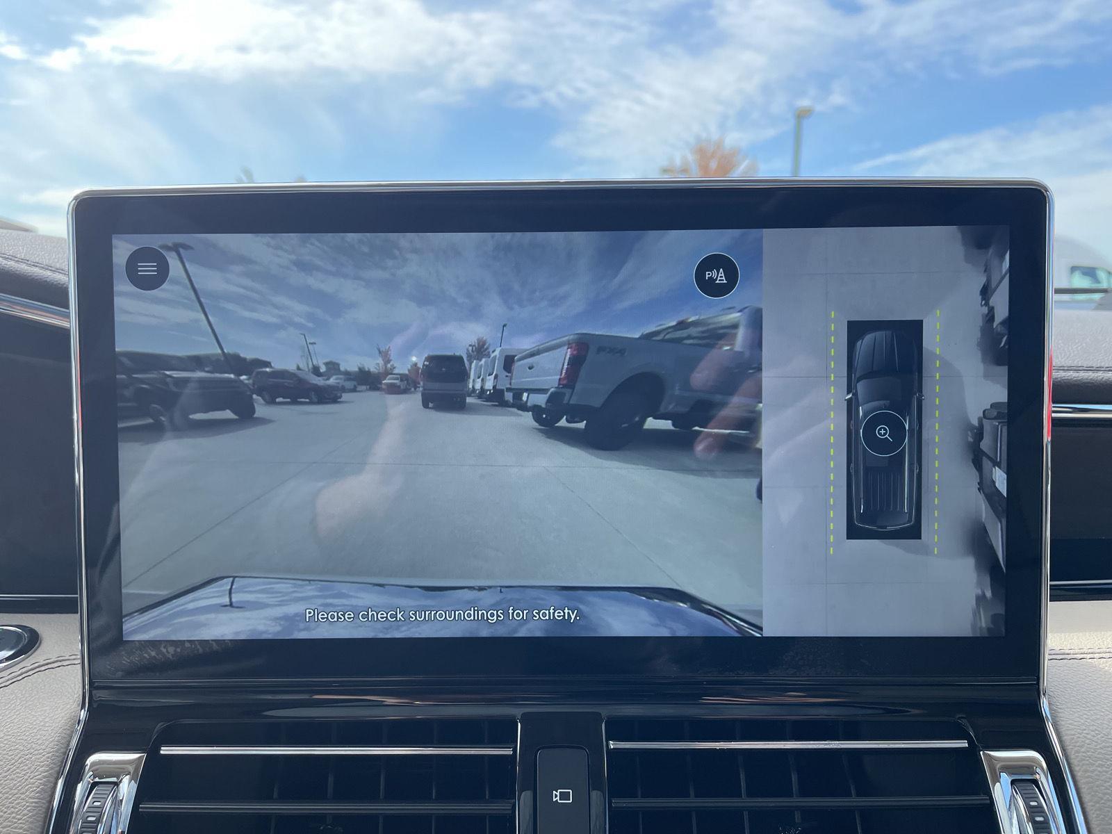 Vehicle photo 27