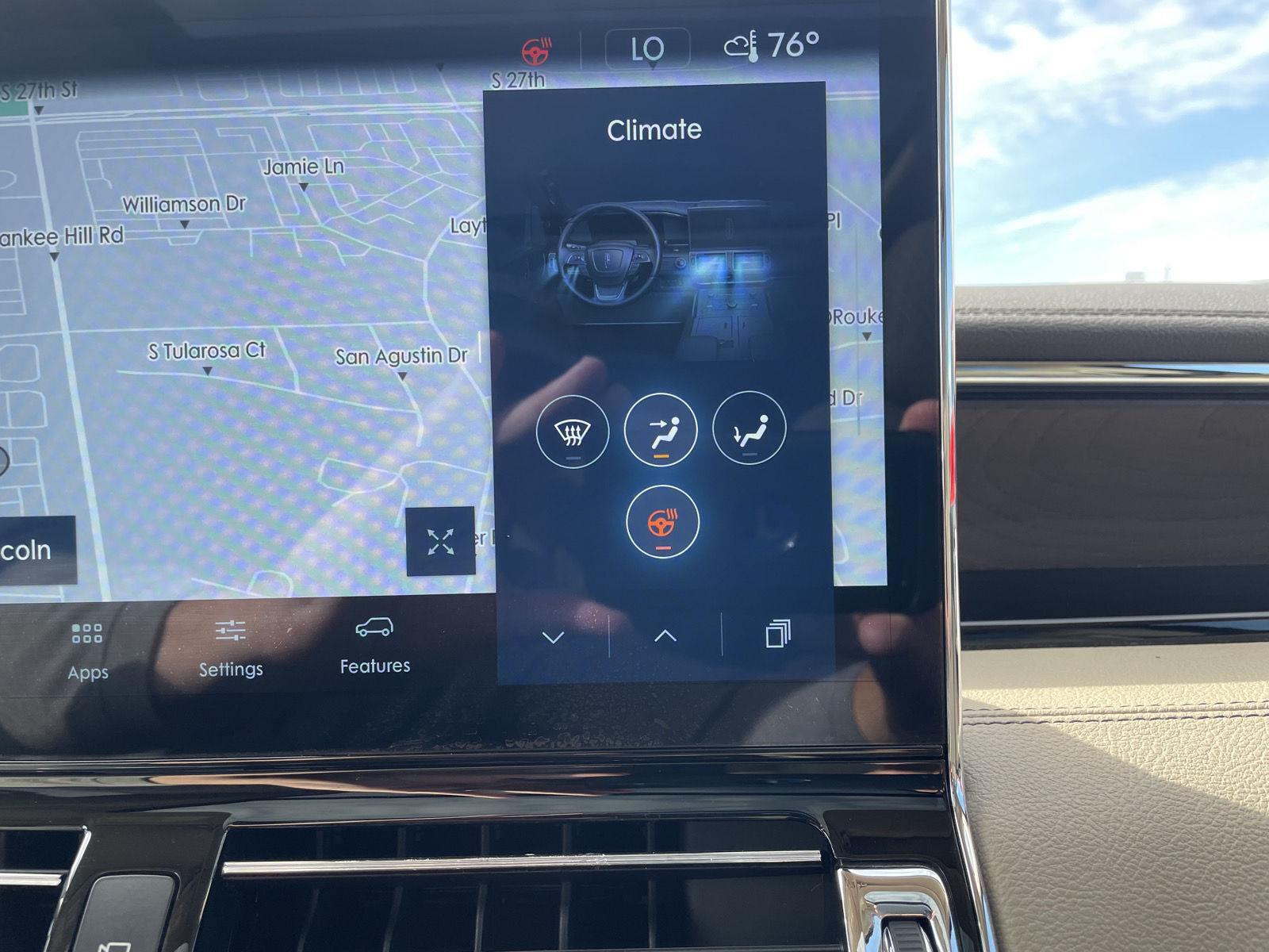 Vehicle photo 34
