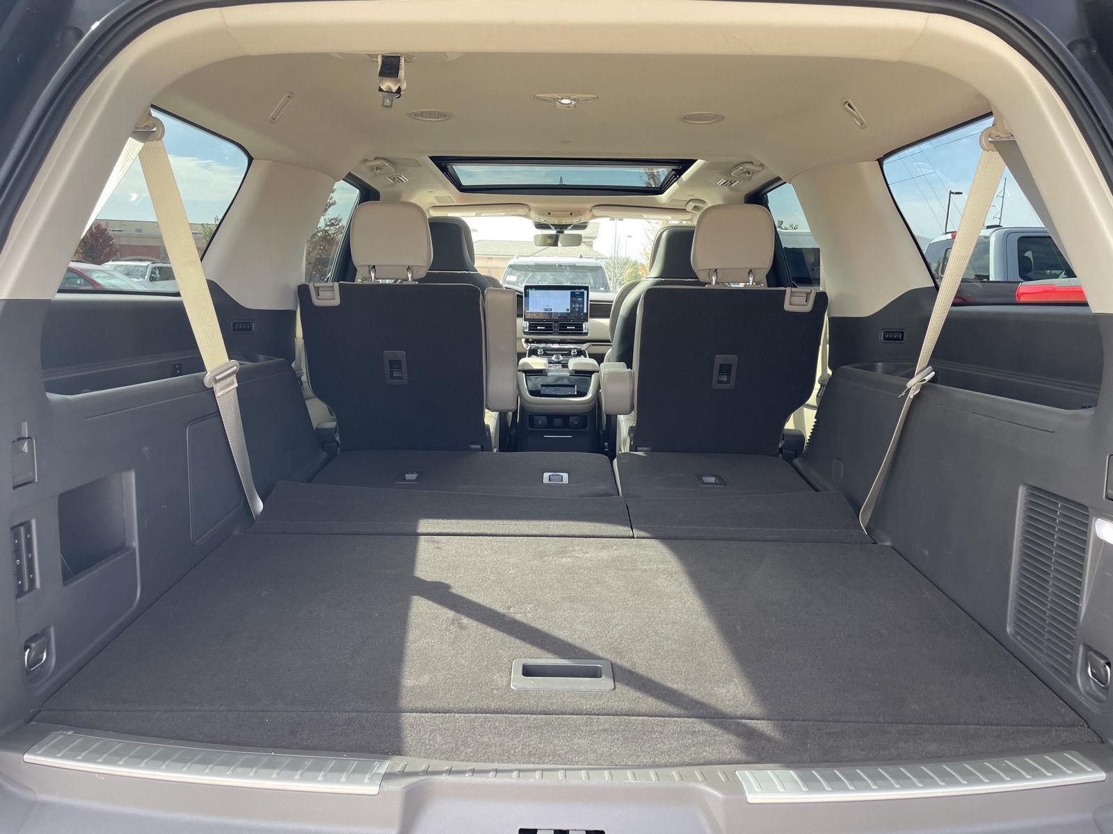 Vehicle photo 44