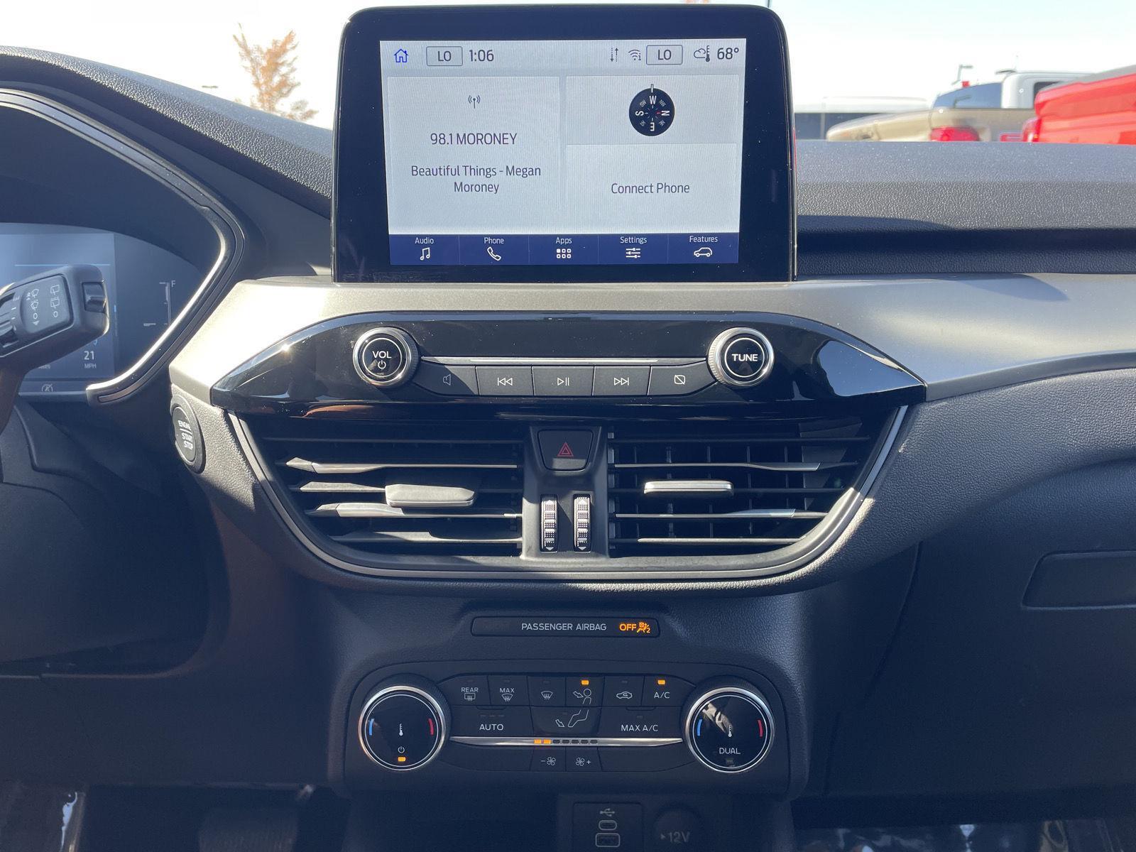 Vehicle photo 22