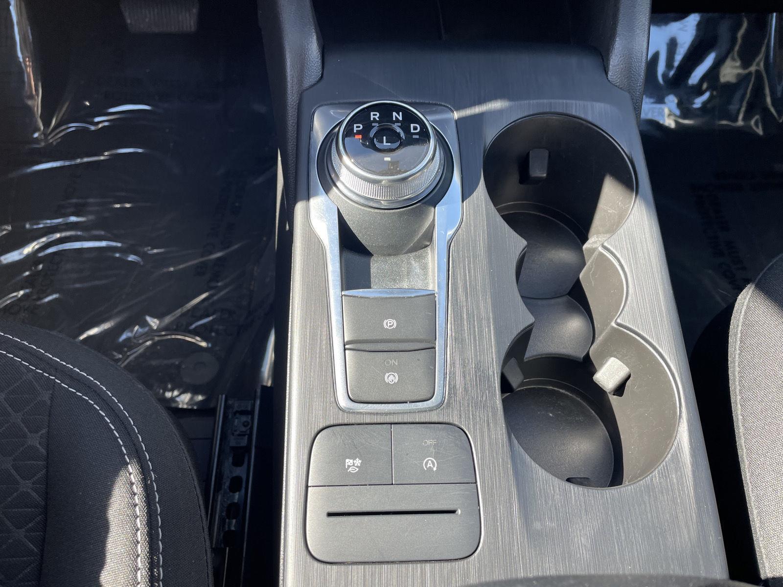 Vehicle photo 29