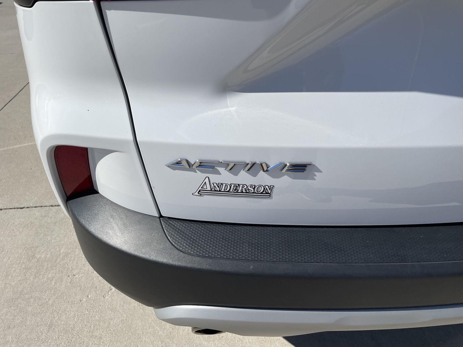 Vehicle photo 36