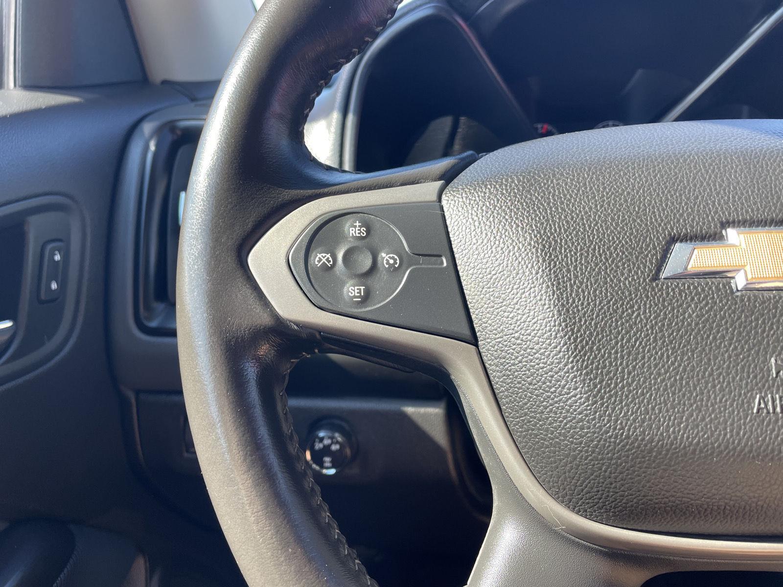 Vehicle photo 13