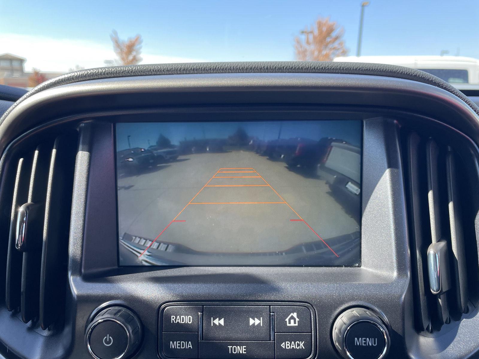 Vehicle photo 22