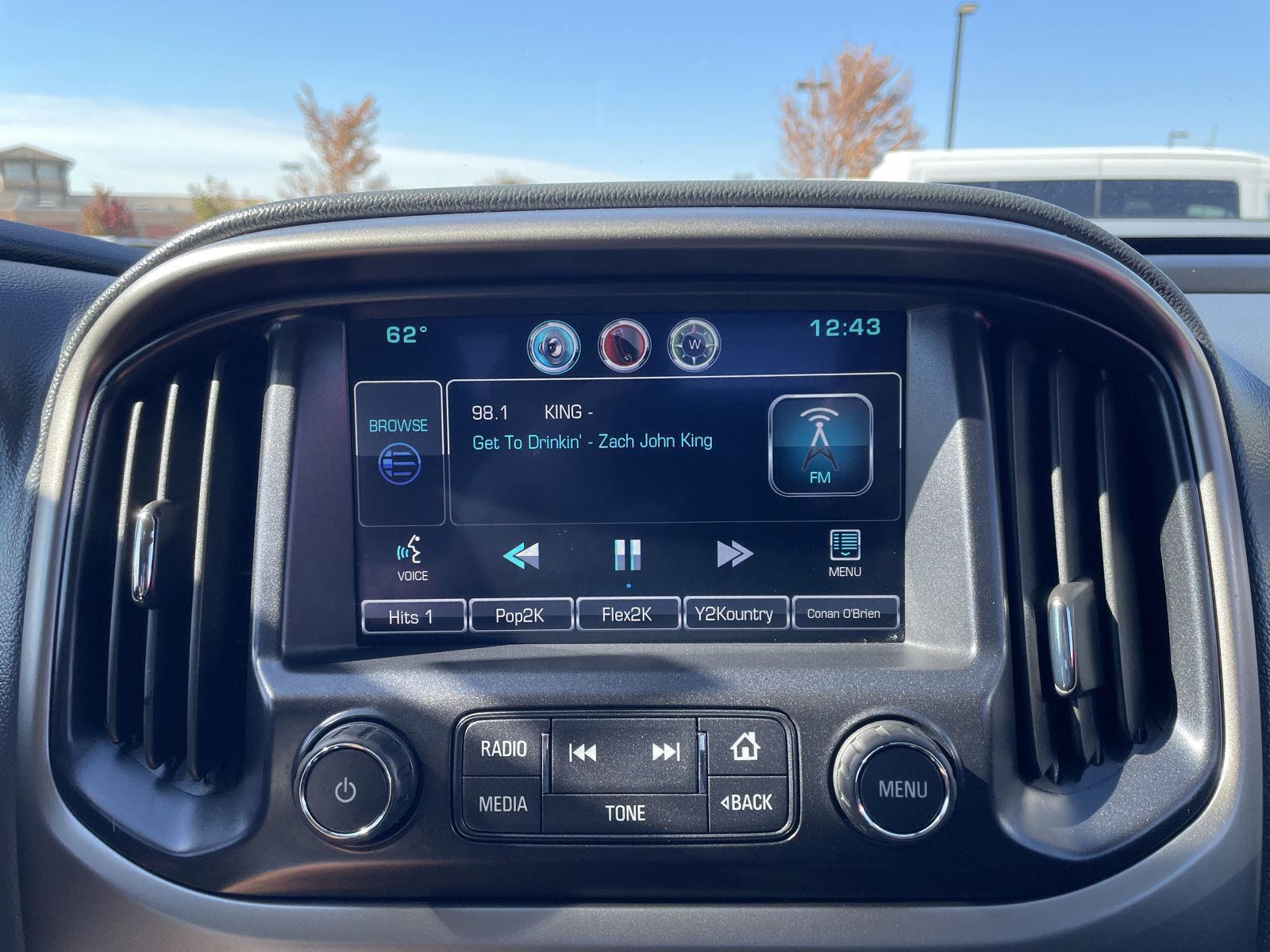 Vehicle photo 23