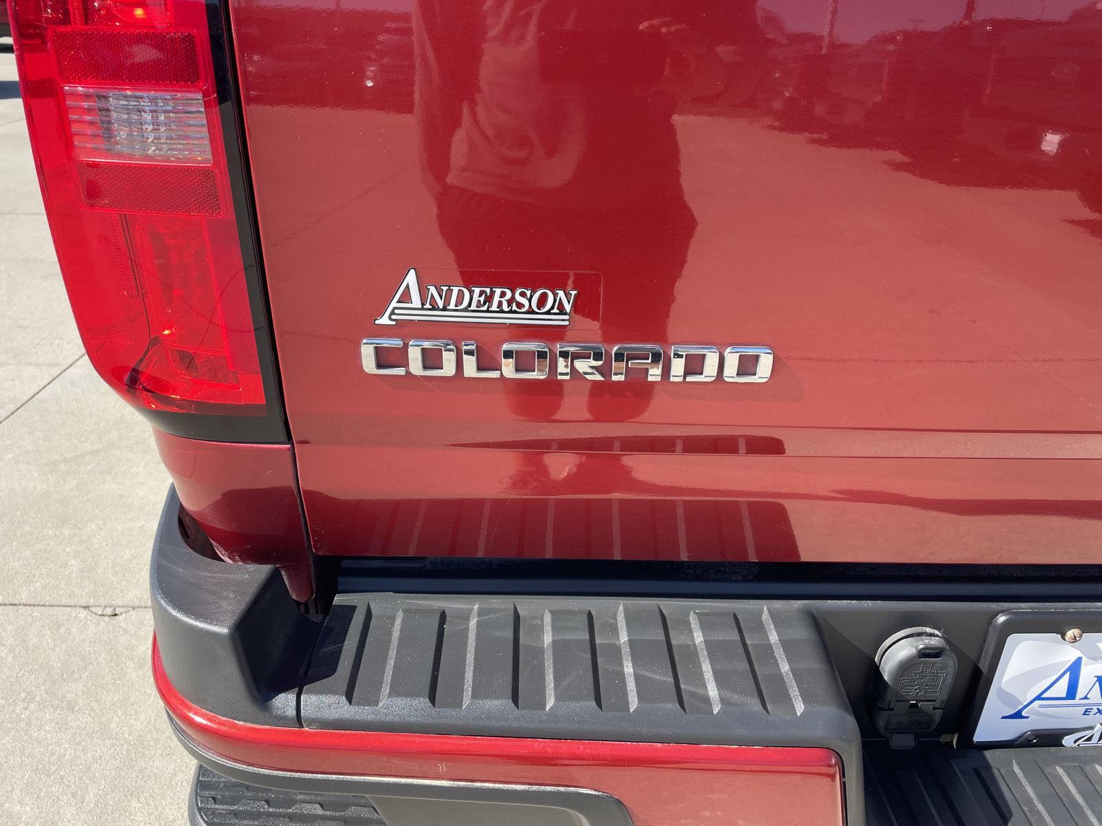 Vehicle photo 36