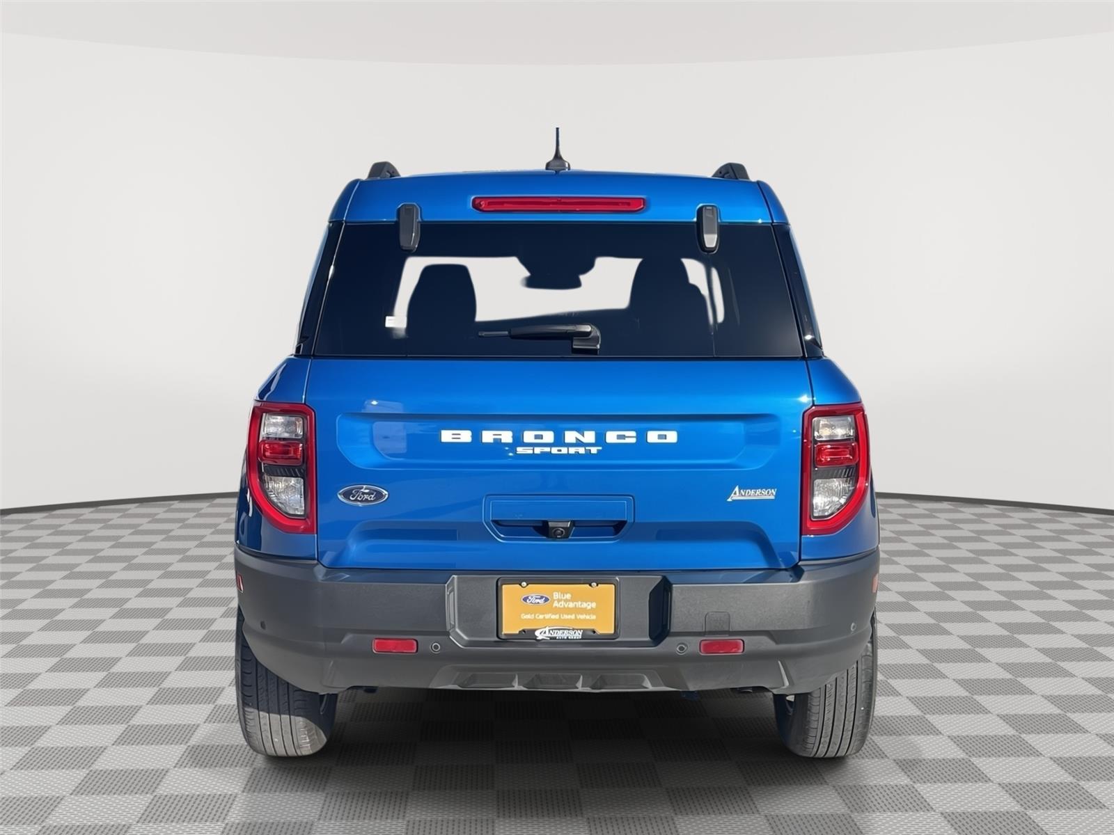 Vehicle photo 8