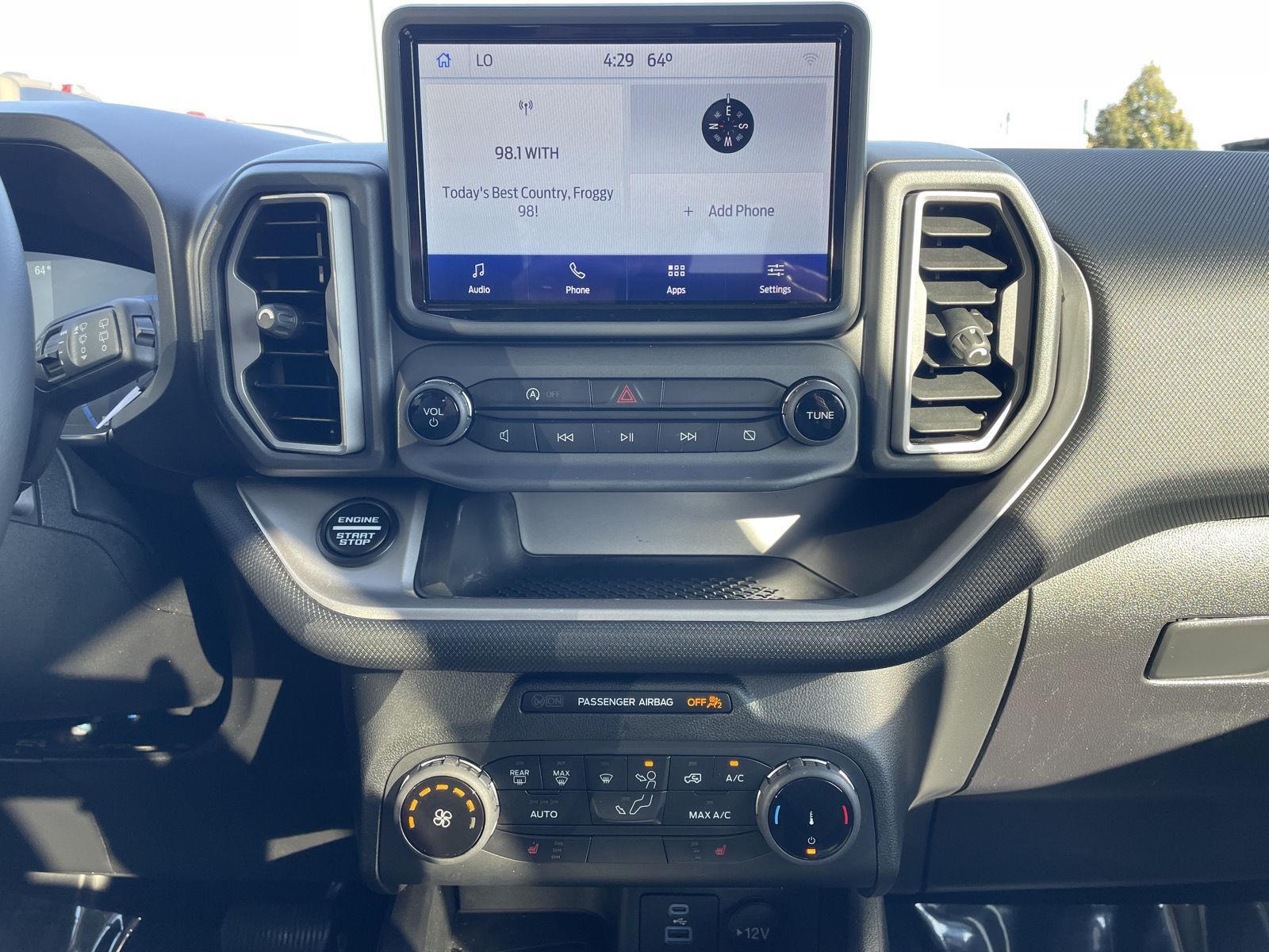 Vehicle photo 22
