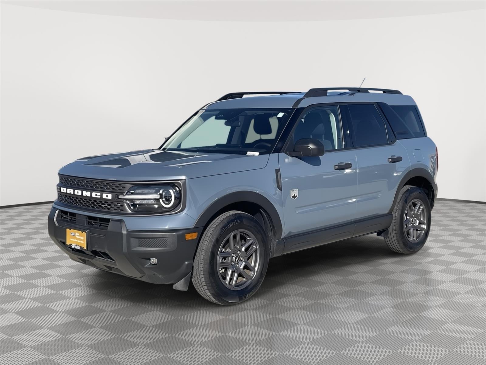 Vehicle photo 1