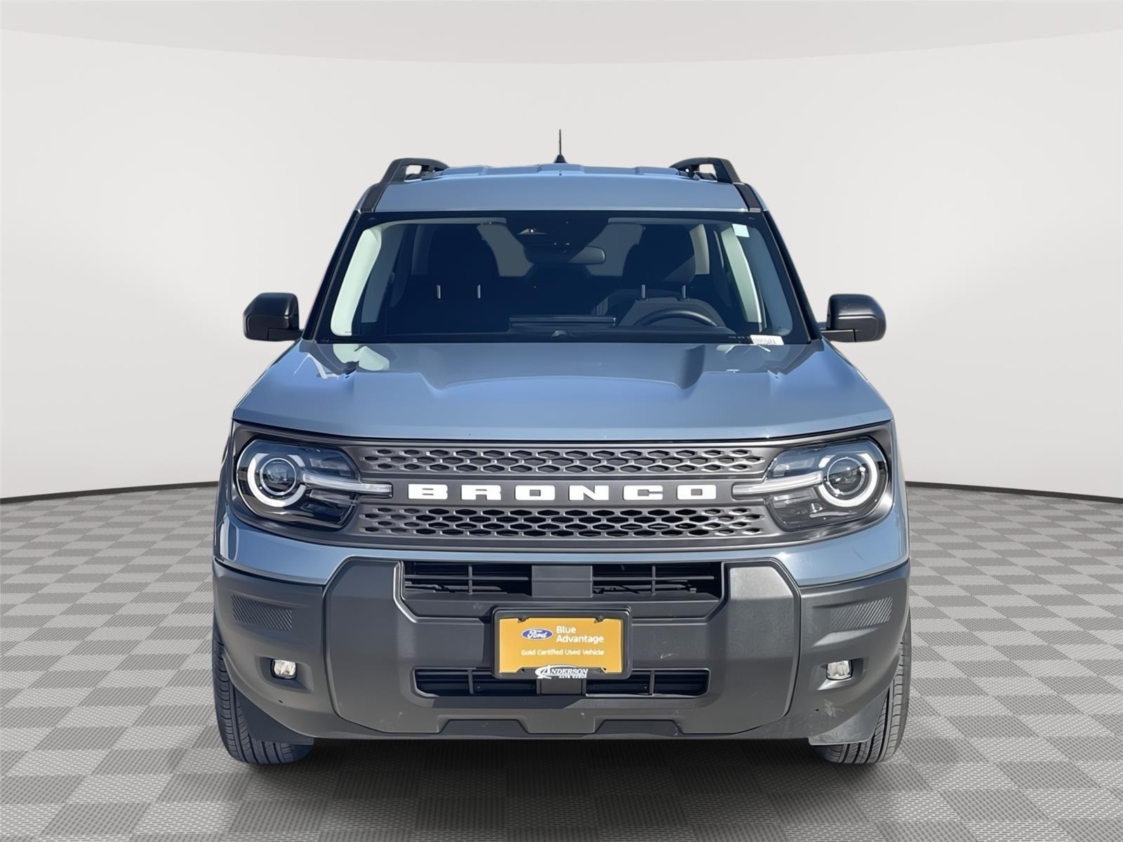 Vehicle photo 4