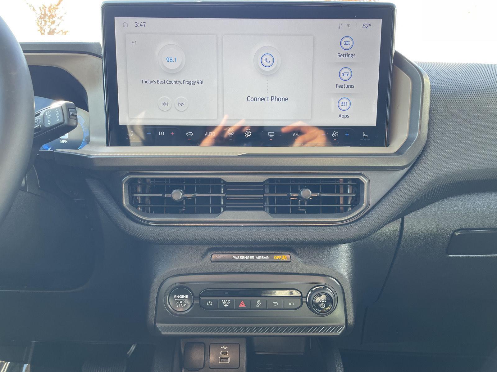 Vehicle photo 22