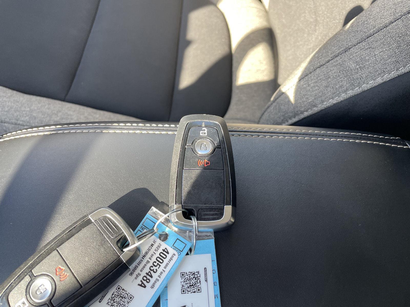 Vehicle photo 36