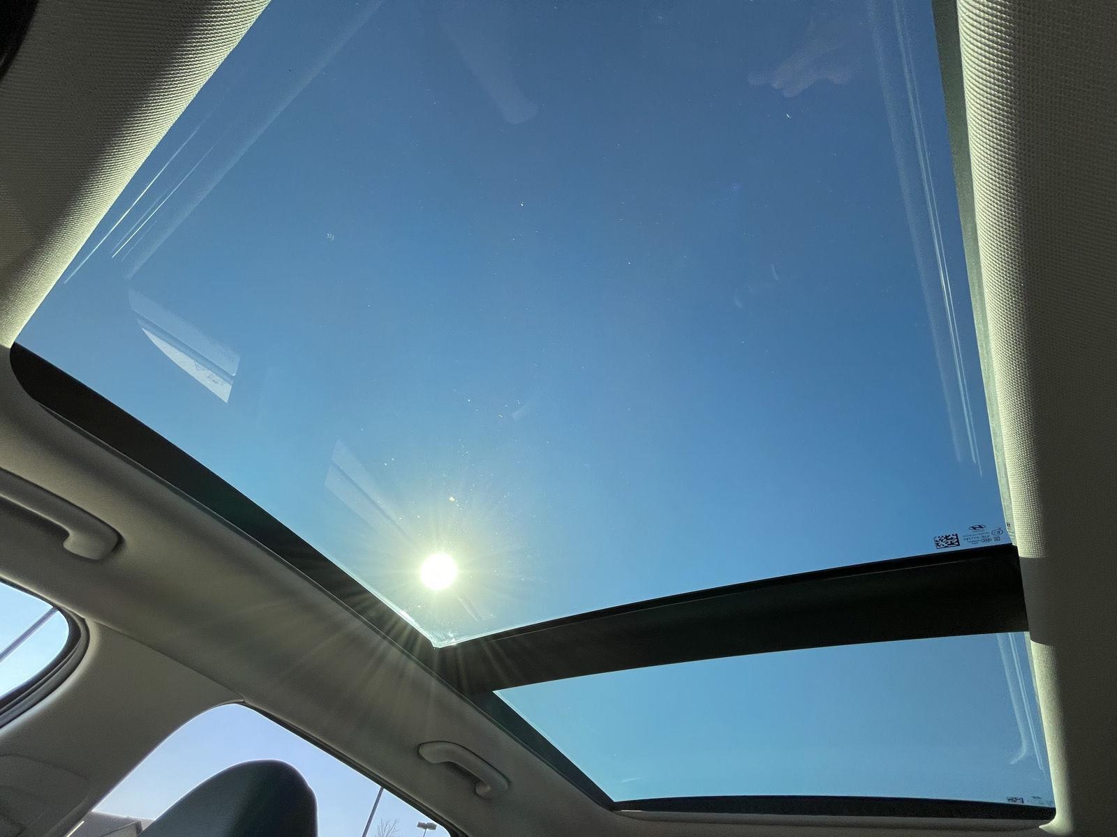 Vehicle photo 22