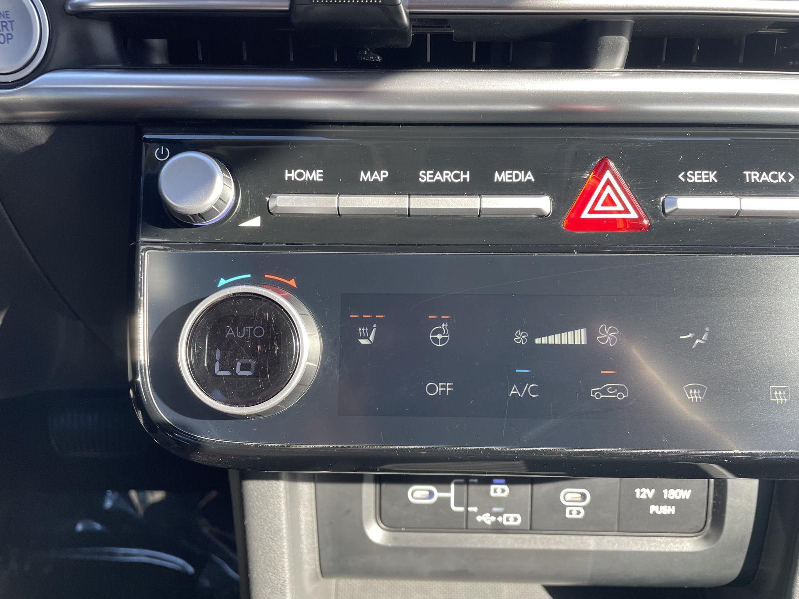 Vehicle photo 27