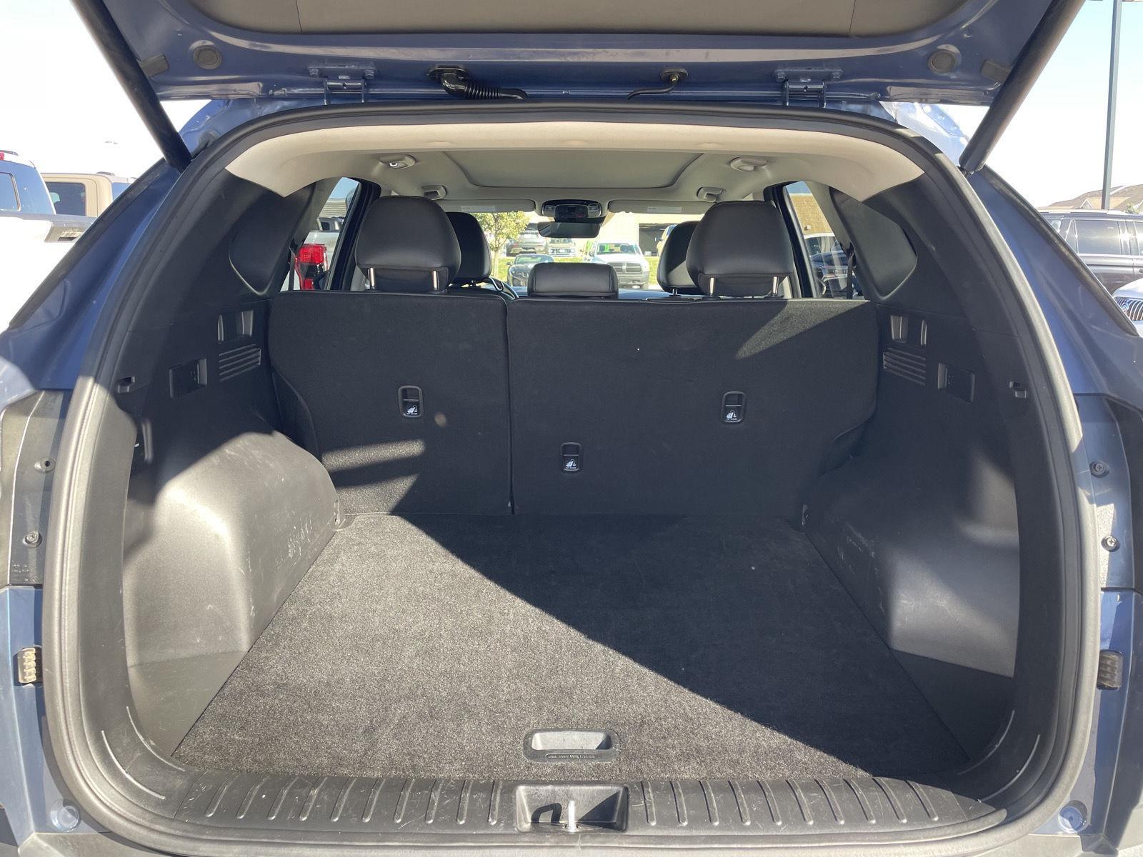 Vehicle photo 36