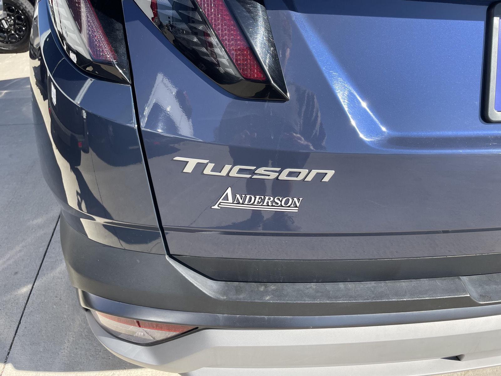 Vehicle photo 38