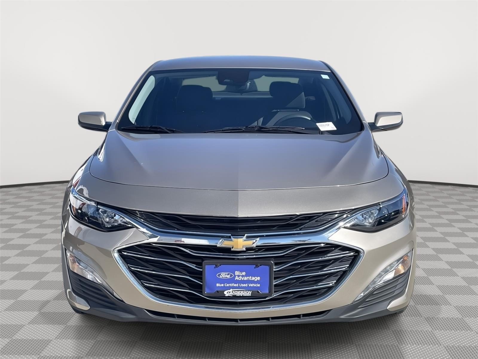 Vehicle photo 4