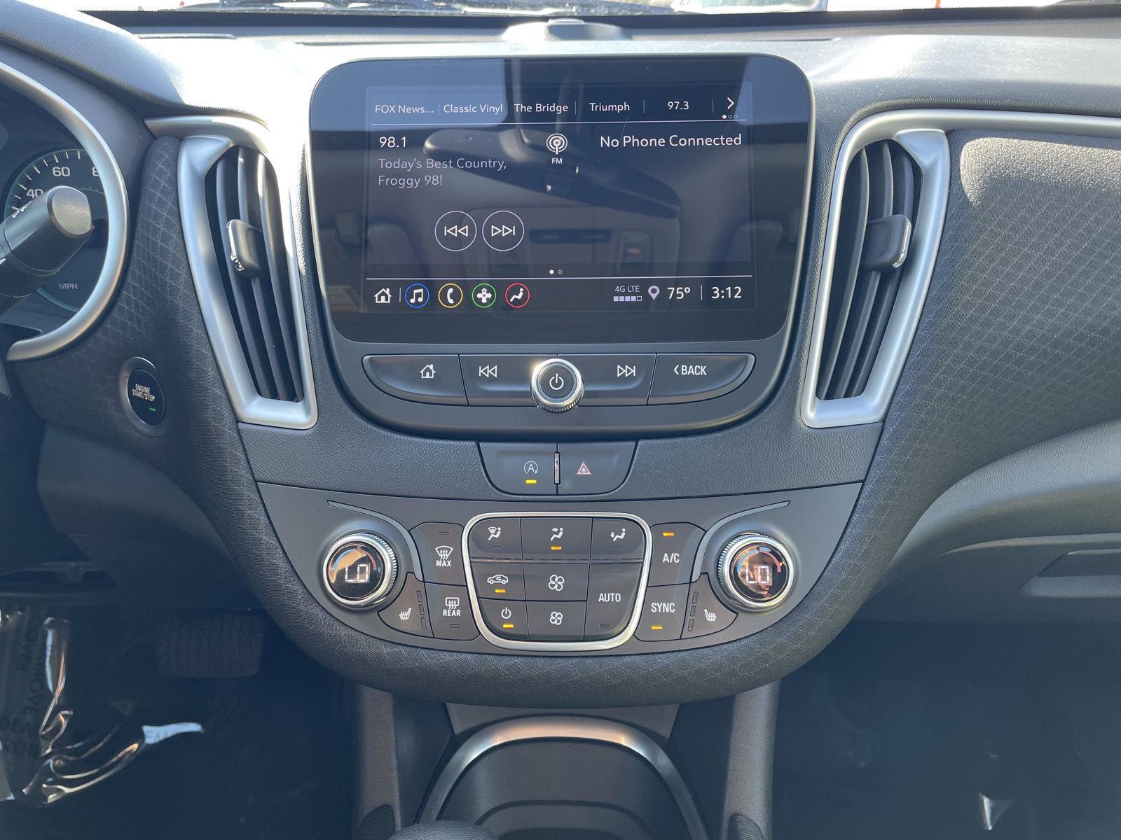 Vehicle photo 22