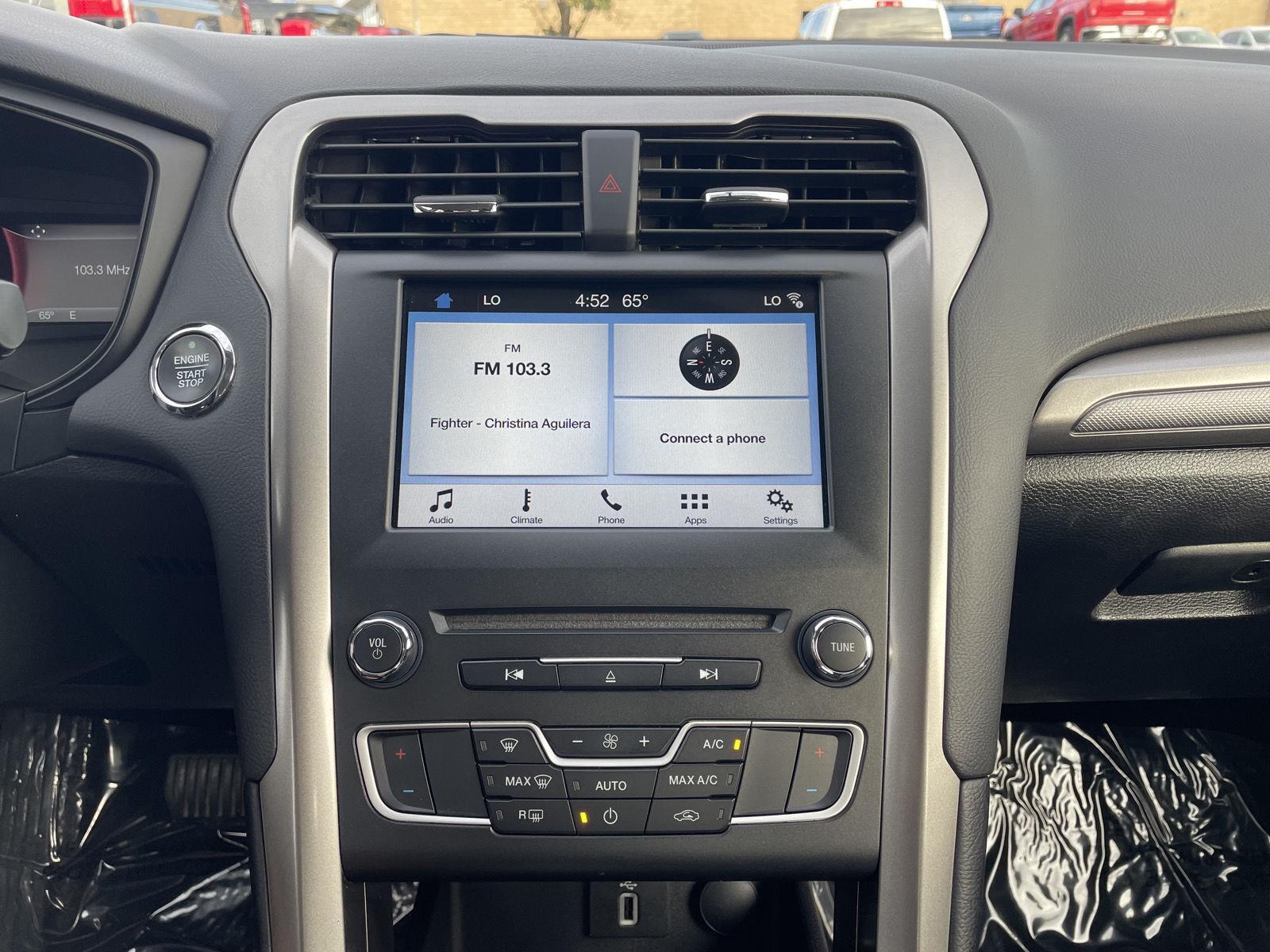Vehicle photo 22