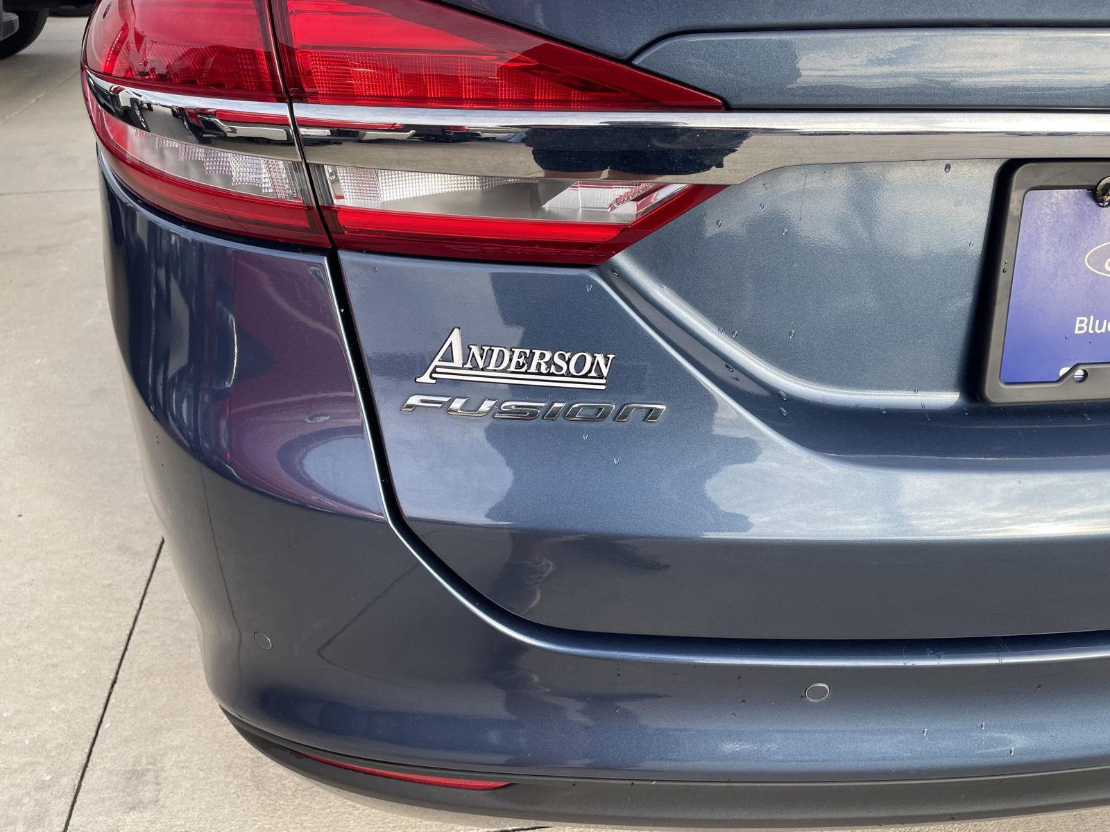 Vehicle photo 35
